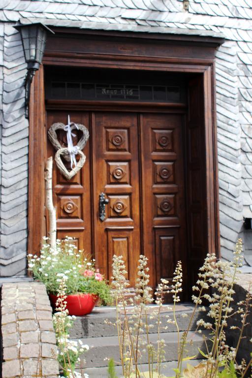 Hotel Schinderhannes Sohren Exterior photo